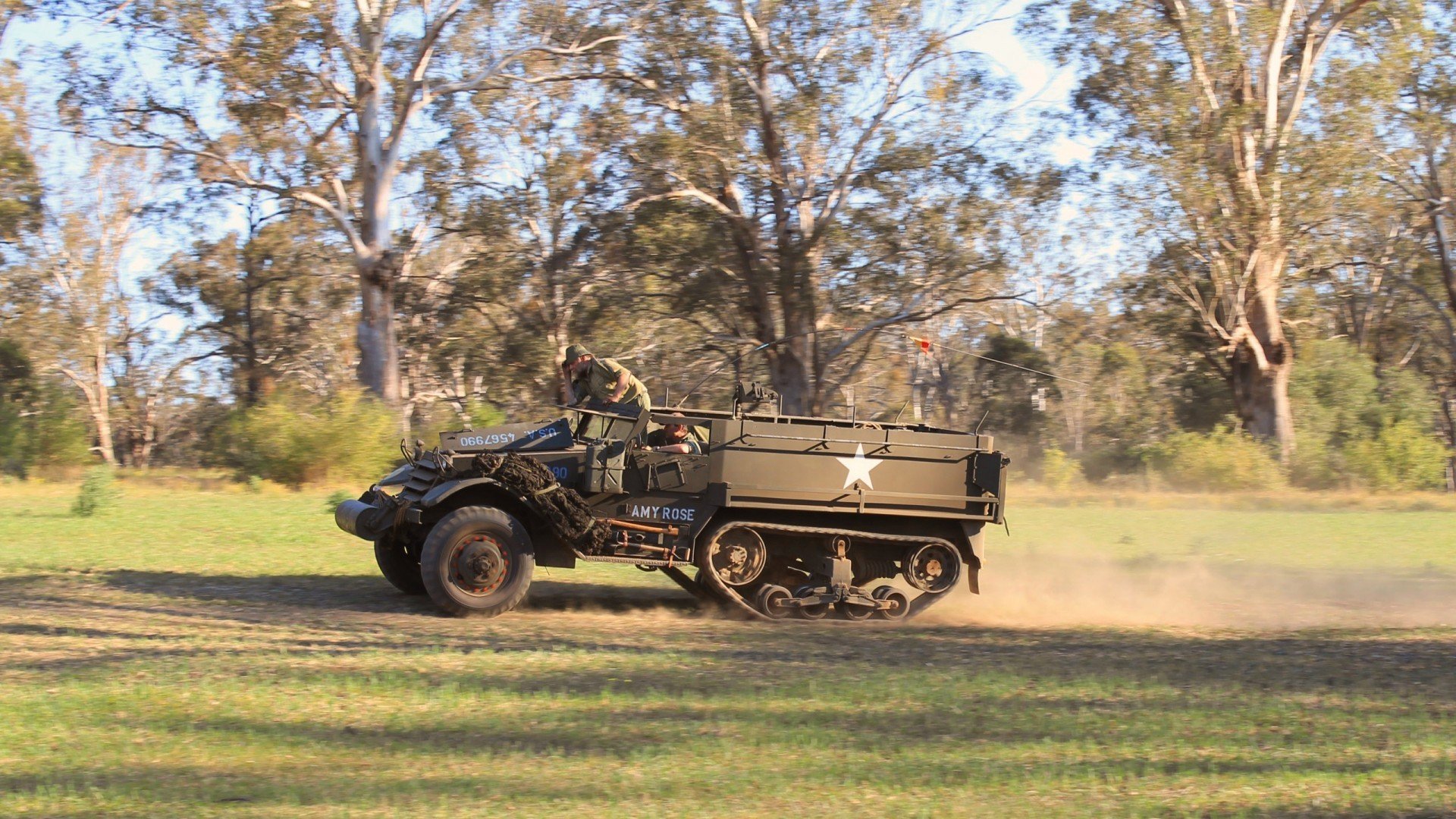 _鹈鹕队潜力无限，逐步追赶领先者_，鹈鹕队改名前是哪个队
