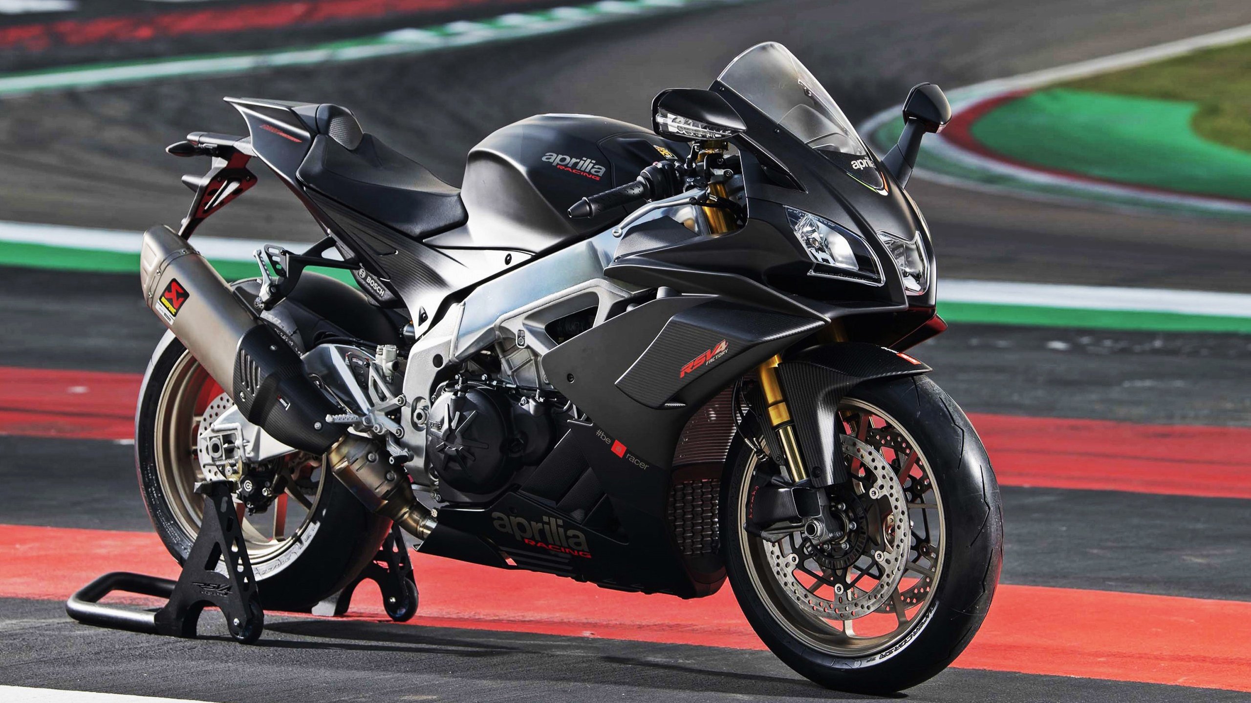 湖人举办“老将再聚首”慈善晚宴，凝聚团队力量，湖人签下33岁老将