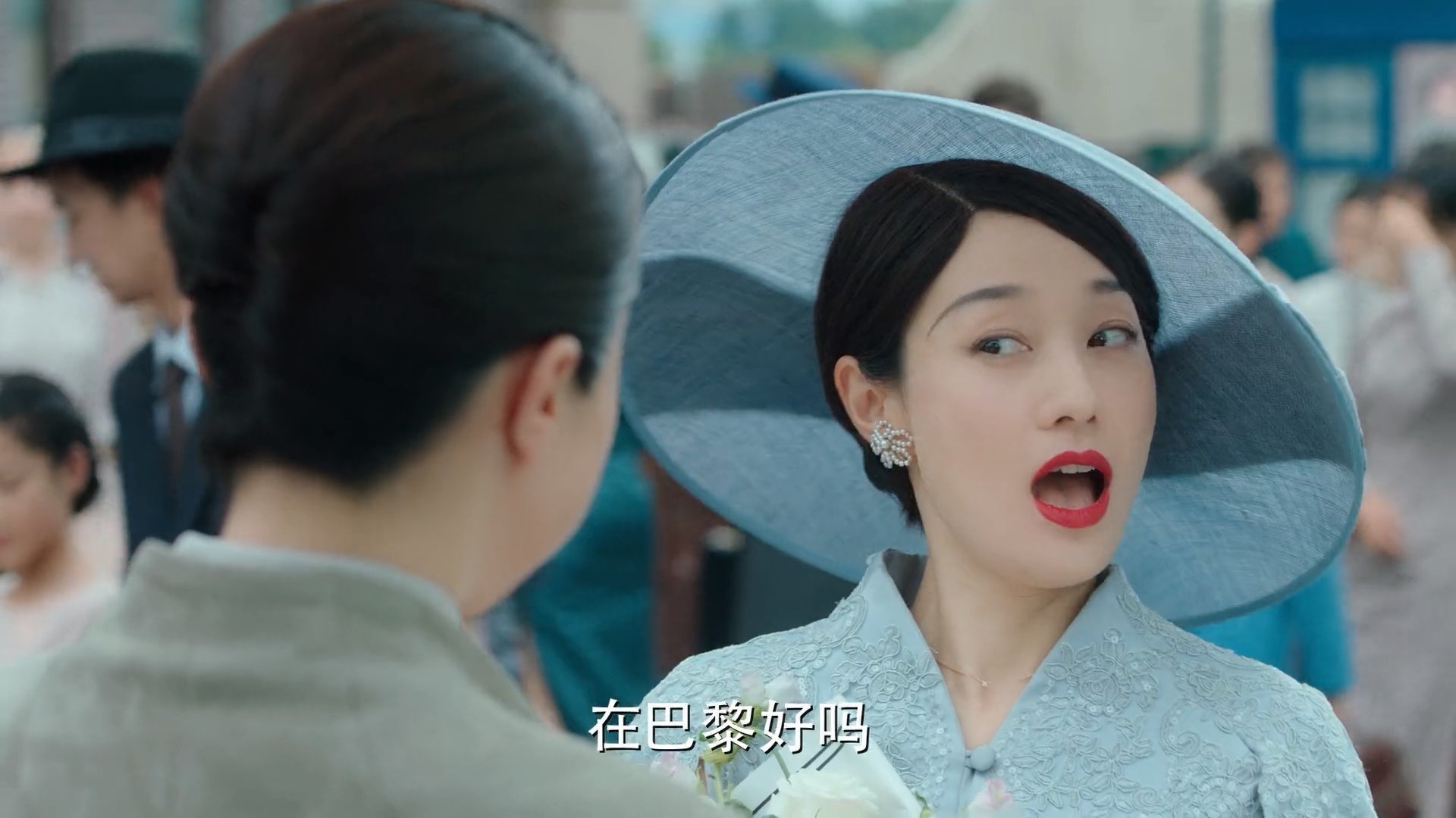 国内足球联赛阵容角力激烈，球队整体表现进步，国内足球队排行榜