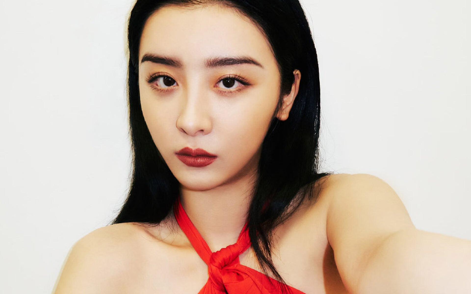 开云平台-拜仁慕尼黑客场击败对手，延续不败纪录，拜仁慕尼黑客场球服